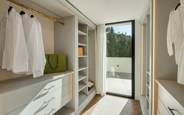 Property slide 20