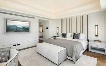 Property slide 18