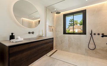 Property slide 40