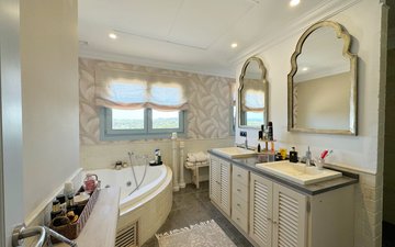 Property slide 21