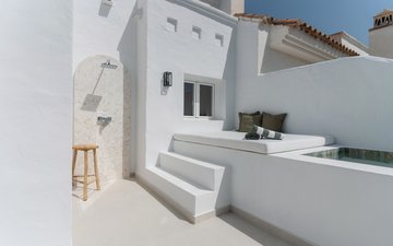 Property slide 17