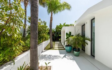 Property slide 31