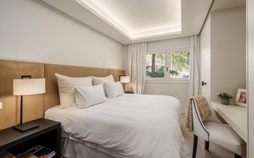 Property slide 24