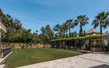 Property slide 38