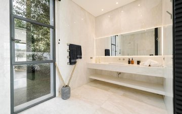 Property slide 30