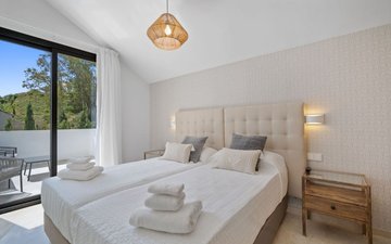 Property slide 18