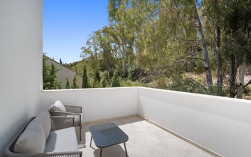 Property slide 19