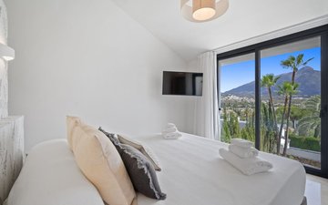 Property slide 17