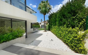 Property slide 25