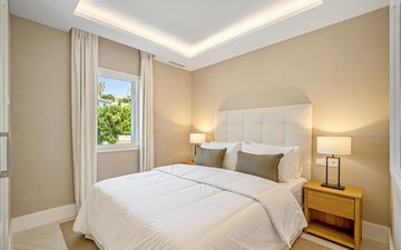 Property slide 25