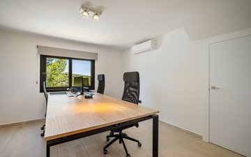 Property slide 28
