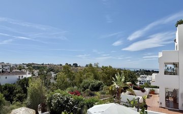 Property slide 25