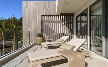 Property slide 38