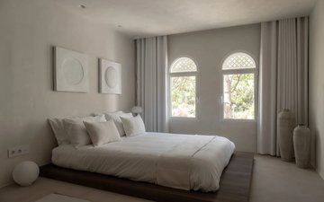 Property slide 17