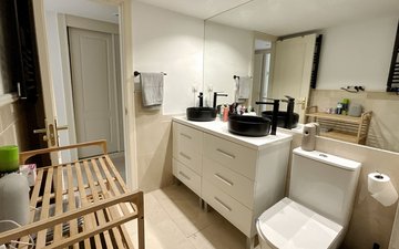 Property slide 25