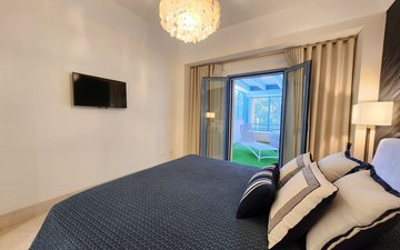 Property slide 24