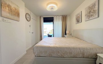 Property slide 25