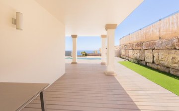 Property slide 22