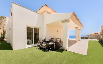 Property slide 25