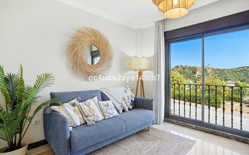 Property slide 32
