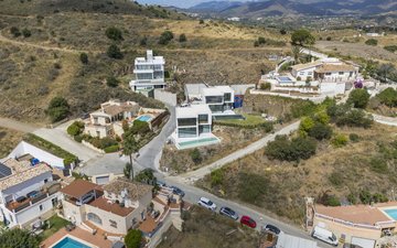 Property slide 30