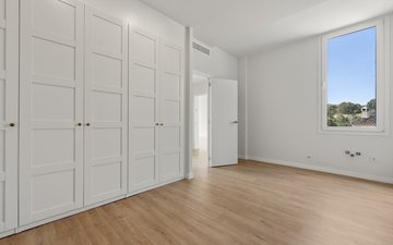 Property slide 21
