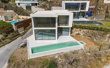 Property slide 25