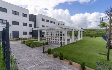 Property slide 21