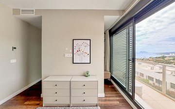 Property slide 21