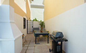 Property slide 40