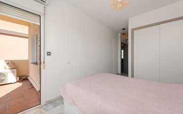 Property slide 24