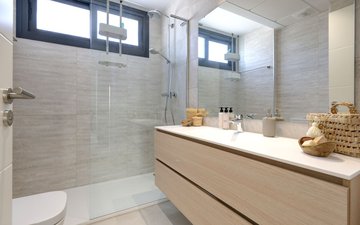 Property slide 24