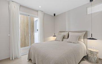 Property slide 20