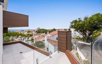 Property slide 17