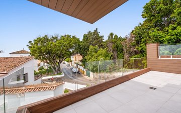 Property slide 16