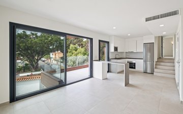 Property slide 10
