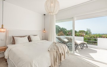 Property slide 10