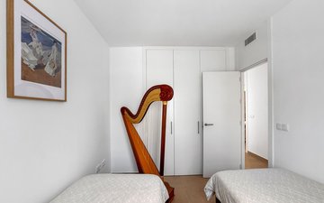 Property slide 32