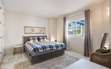 Property slide 10