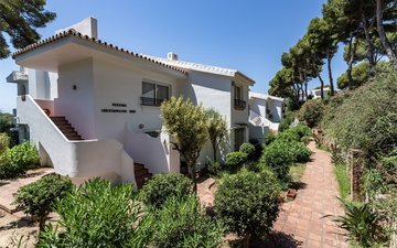 Property slide 25