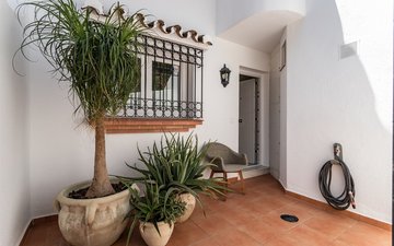 Property slide 24