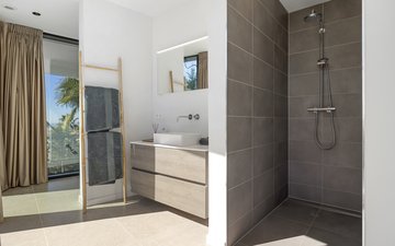 Property slide 35