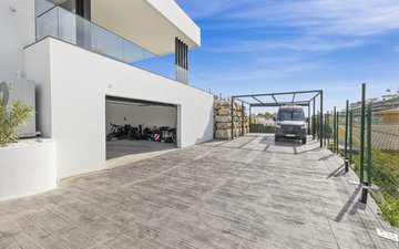 Property slide 47