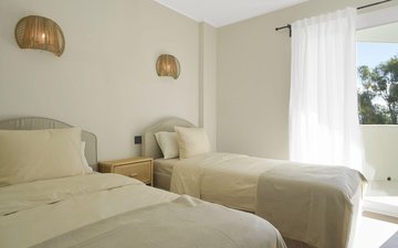Property slide 21