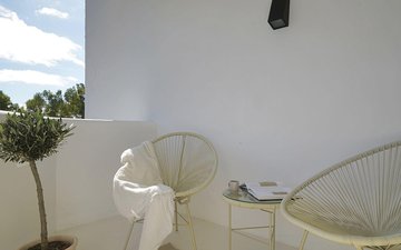 Property slide 19