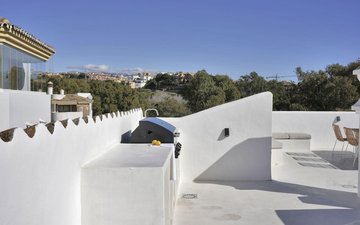 Property slide 31