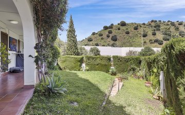 Property slide 18