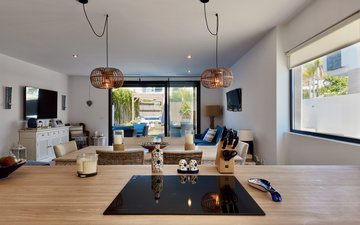 Property slide 21