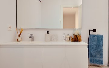 Property slide 22