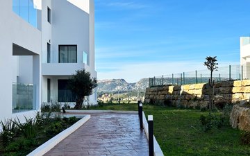 Property slide 21